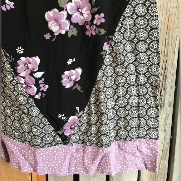 Long patchwork skirt black and floral - Picture 2 of 3